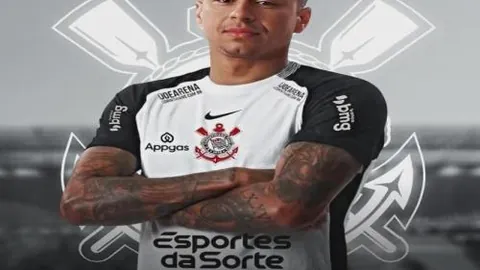 重庆铜梁龙中超首胜两战全胜领跑，主场三连胜铁人制胜